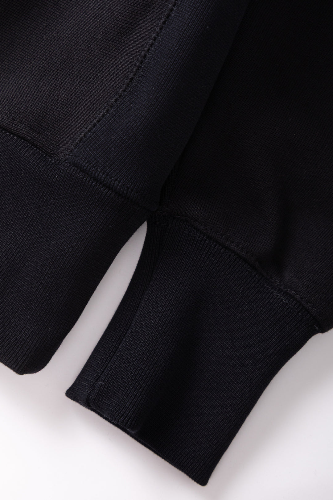 Super Weight Crewneck - Black