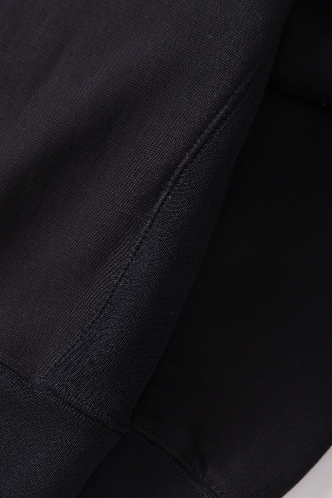 Super Weight Crewneck - Black