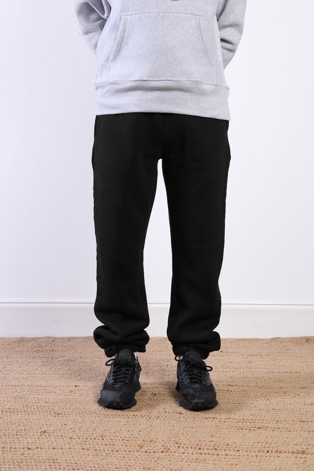 Super Weight Sweatpants - Black