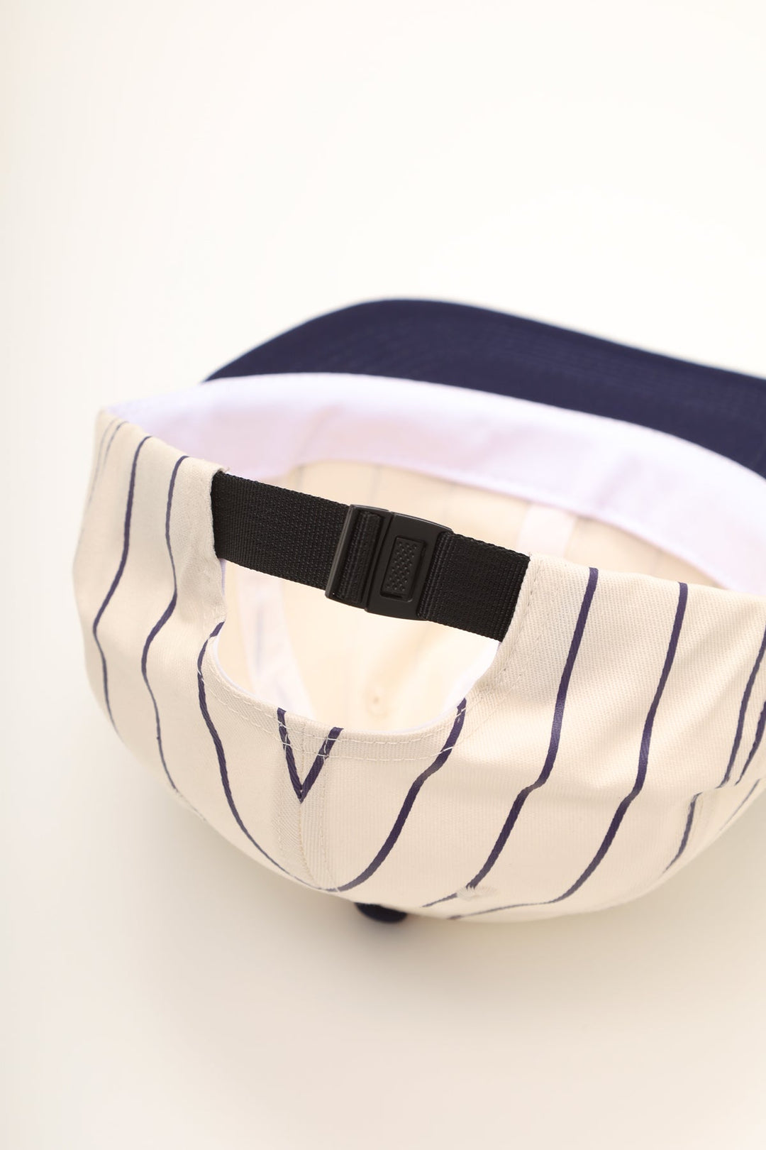 Perfect 6 Panel Cap - Striped Navy
